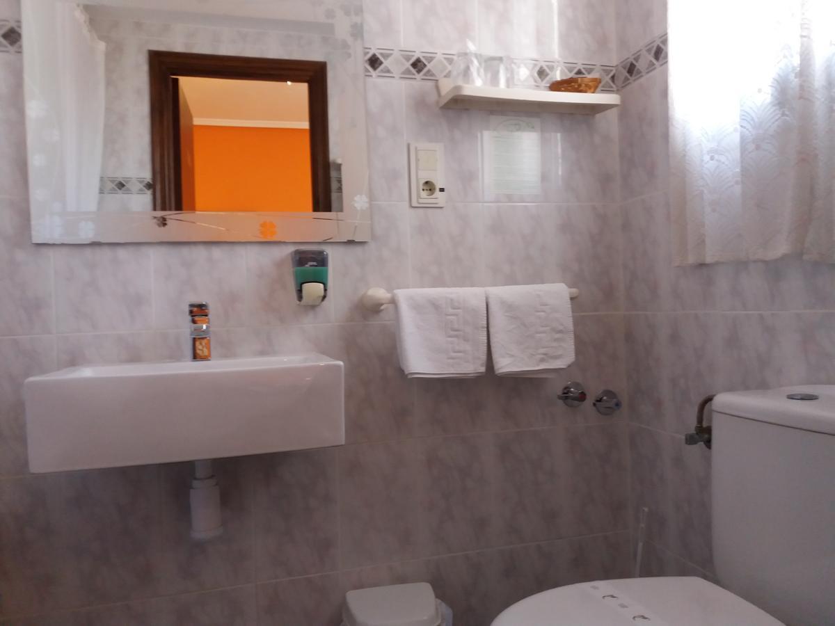 Hostal La Pilarica Paterna Bilik gambar