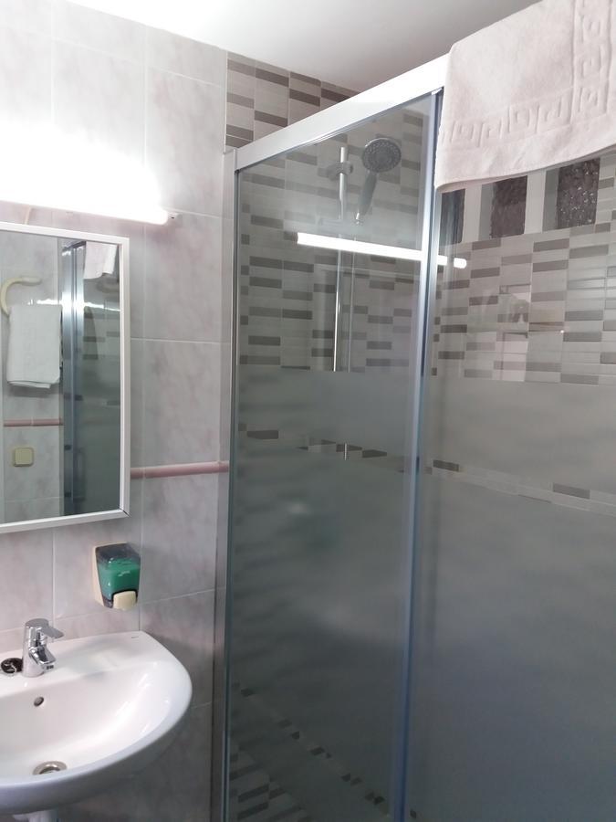 Hostal La Pilarica Paterna Bilik gambar