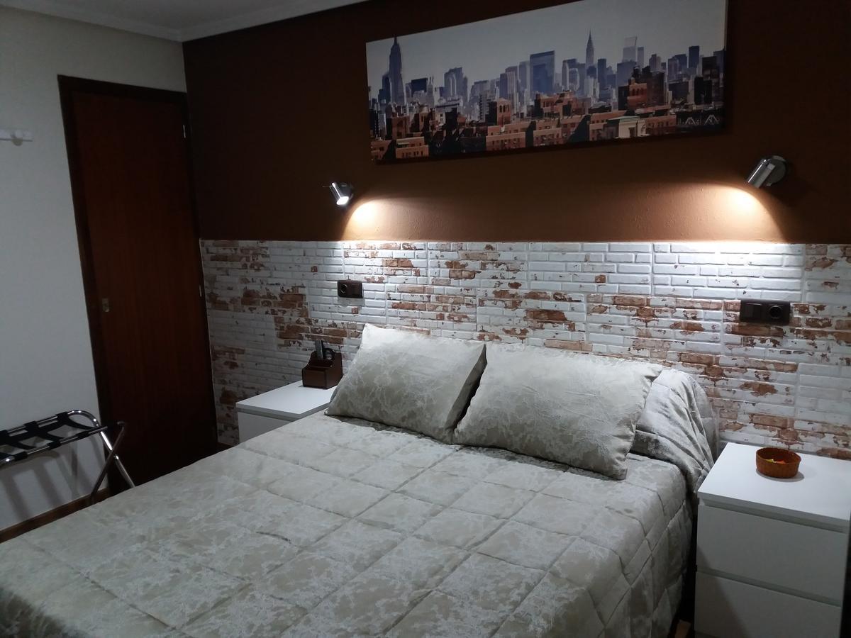 Hostal La Pilarica Paterna Luaran gambar