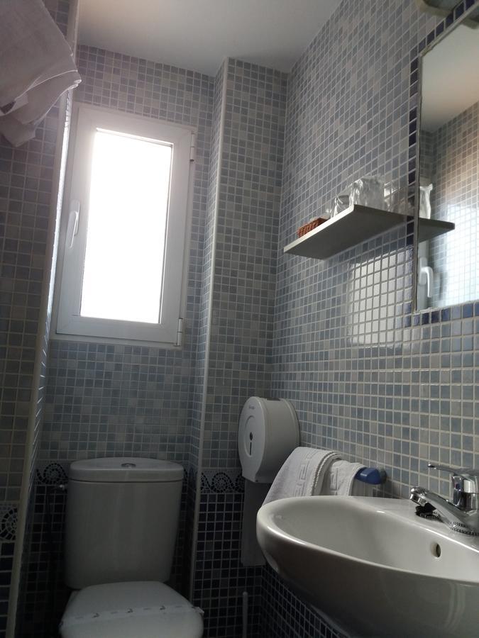 Hostal La Pilarica Paterna Luaran gambar