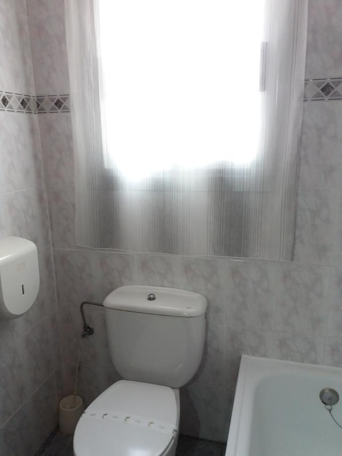 Hostal La Pilarica Paterna Luaran gambar