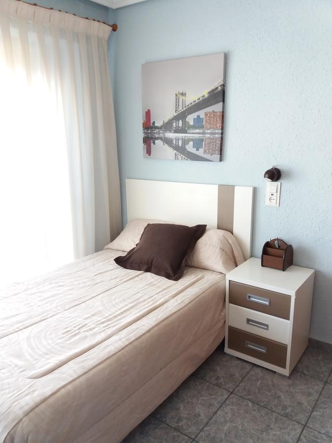 Hostal La Pilarica Paterna Luaran gambar