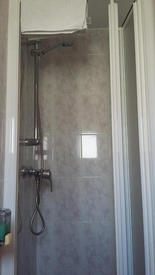 Hostal La Pilarica Paterna Luaran gambar